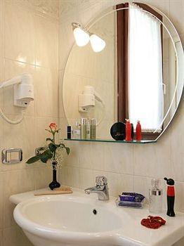 Nice Hotel Mestre Luaran gambar